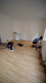 Ponçage des bords
Bordeuse @bonapro.intl 

#parquet #parqueteur #renovation #chantier #poncage #parquetancien